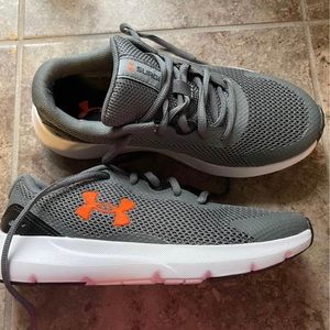 Boy’s Size 5 Shoes